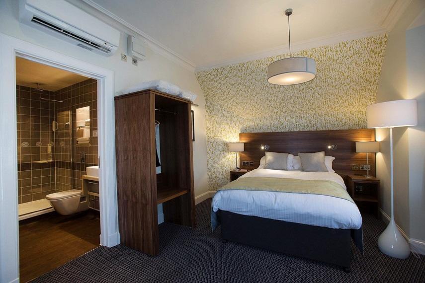 The Cross Keys Hotell Peebles Exteriör bild