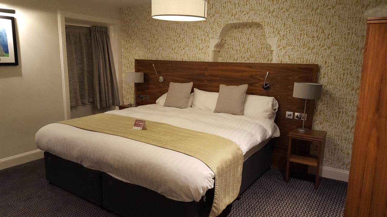 The Cross Keys Hotell Peebles Exteriör bild